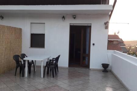 Andrea'S House Apartamento Carbonia Exterior foto